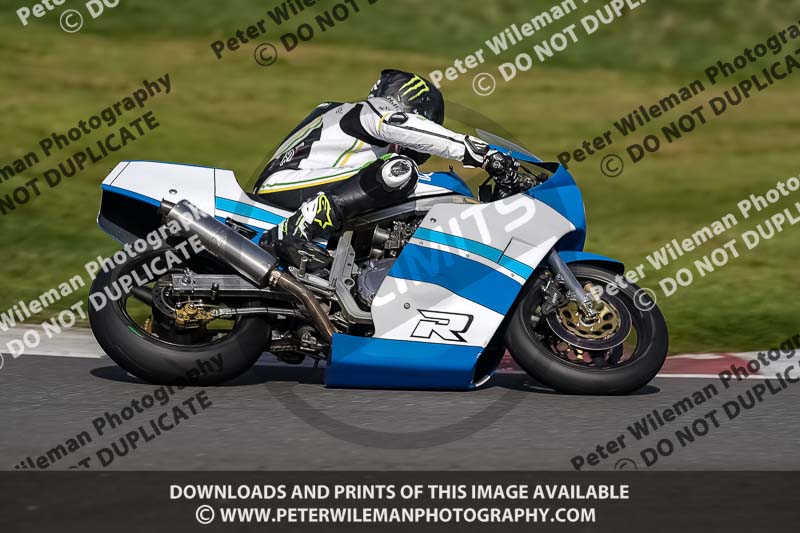 cadwell no limits trackday;cadwell park;cadwell park photographs;cadwell trackday photographs;enduro digital images;event digital images;eventdigitalimages;no limits trackdays;peter wileman photography;racing digital images;trackday digital images;trackday photos